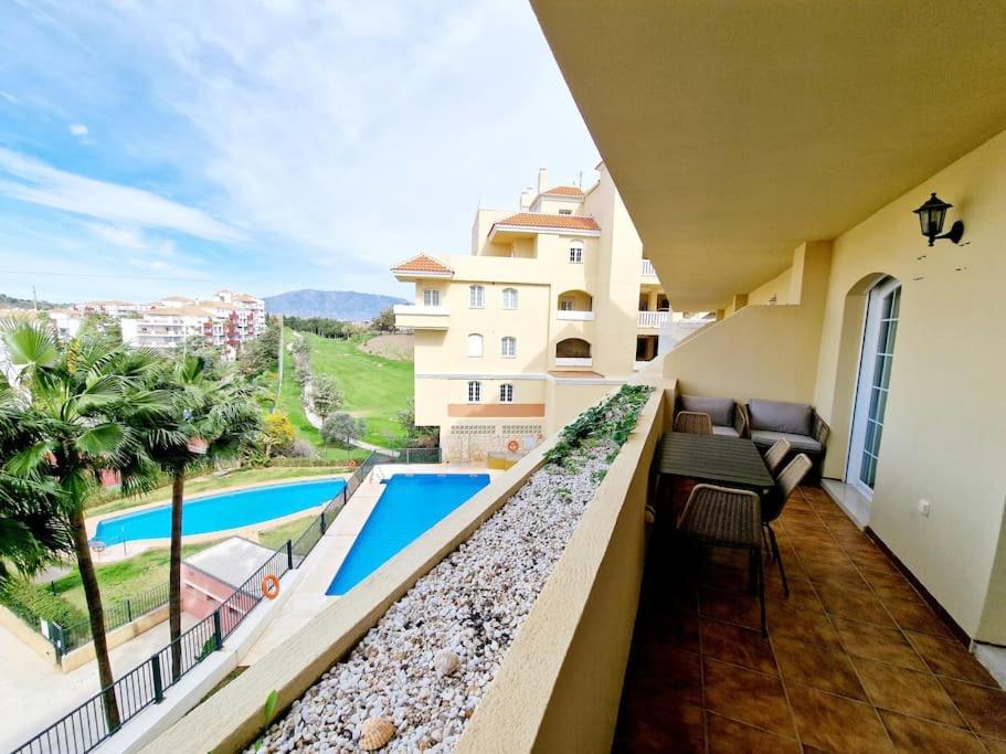 Royal Golf View: 2Br, Pools & Ac Apartment Sitio de Calahonda Exterior photo