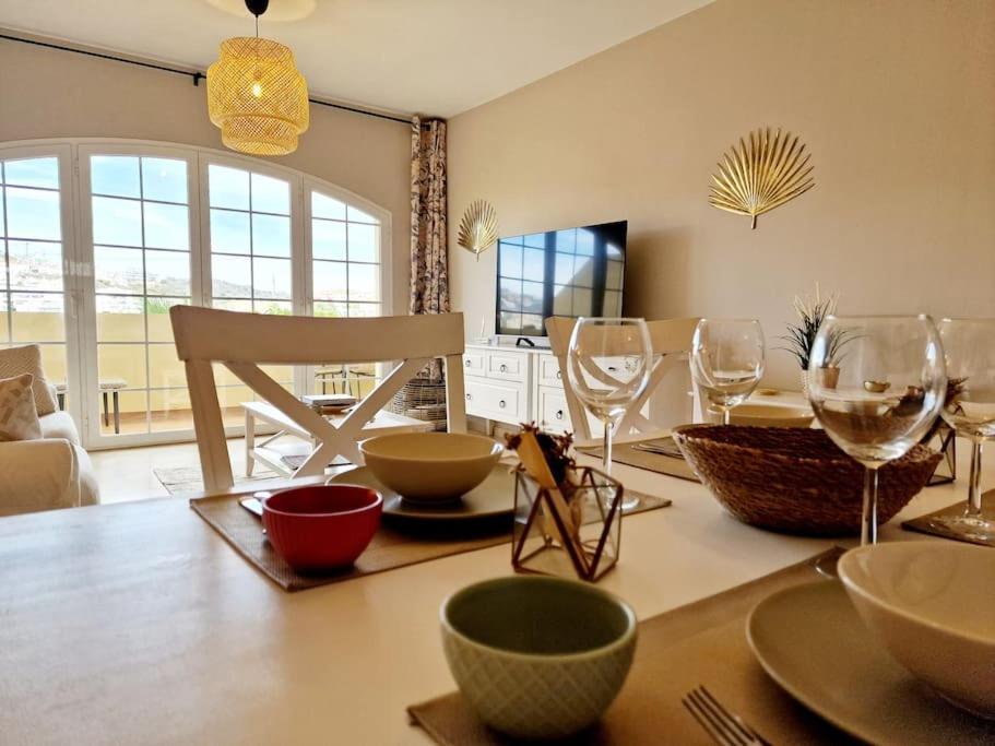 Royal Golf View: 2Br, Pools & Ac Apartment Sitio de Calahonda Exterior photo