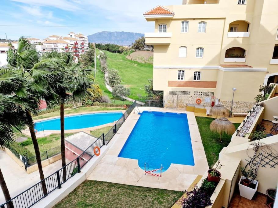 Royal Golf View: 2Br, Pools & Ac Apartment Sitio de Calahonda Exterior photo
